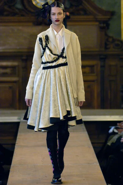 Look 15